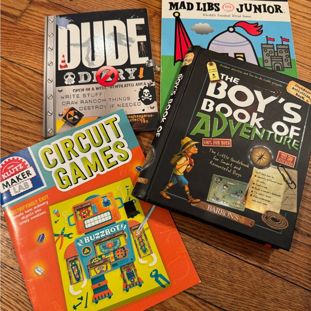 Minecraft Roblox middle school bad guys Mad Libs, Klutz boom lot 12 books!!